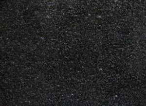 GRANITO NEGRO INTENSO CEPILLADO